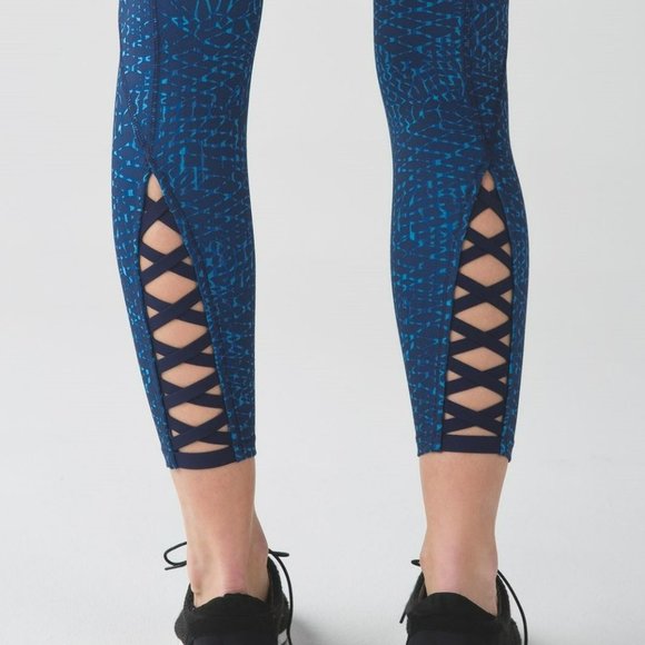 Lululemon Pure Practice 7/8 Leggings - Picture 6 of 12